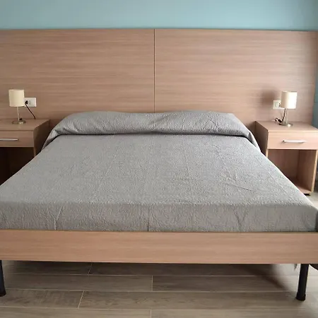 Nazionale 4* نابولي